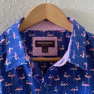 Excellent condition button-down beautiful detail men’s blue pink flamingo shirt